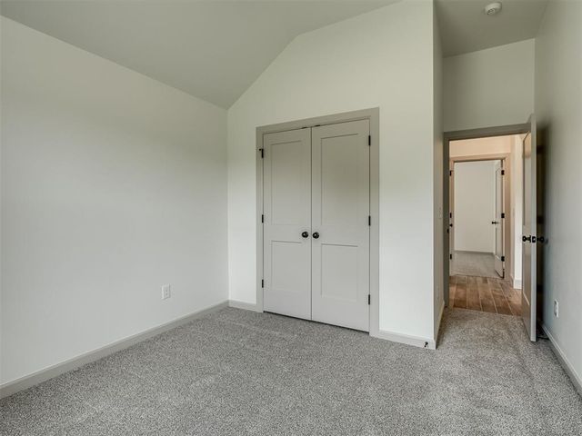 12509 Dolche Vita Drive, Yukon, OK 73099