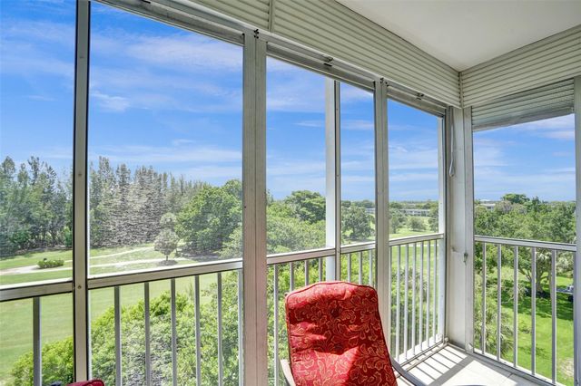 3250 N Palm Aire Dr 607, Pompano Beach, FL 33069