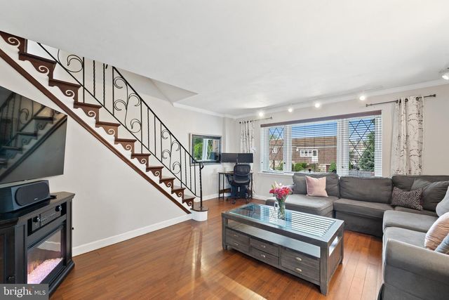 1742 TUSTIN STREET, Philadelphia, PA 19152