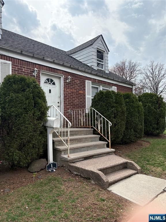 137 Oakland Street, Englewood, NJ 07631