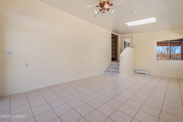 6221 N Van Ark Road, Tucson, AZ 85743