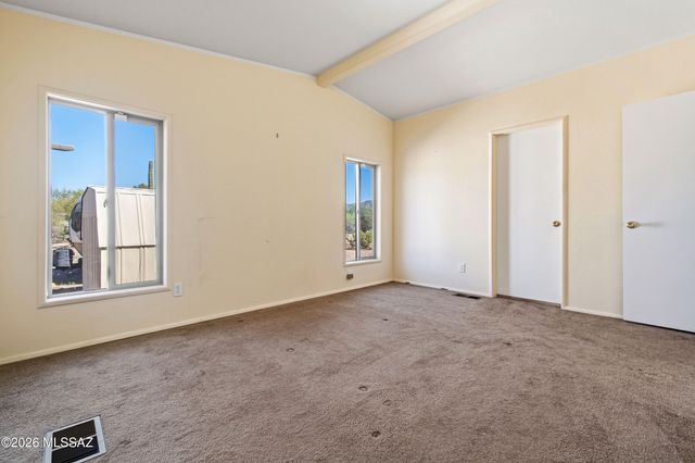 6221 N Van Ark Road, Tucson, AZ 85743