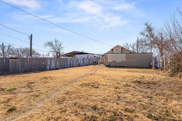 211 8th Street, Levelland, TX 79336