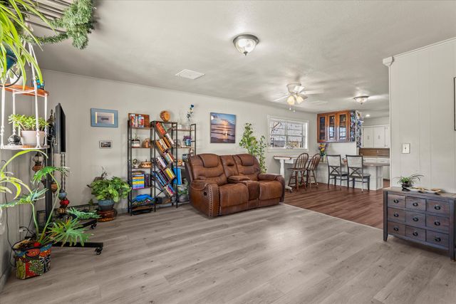 211 8th Street, Levelland, TX 79336