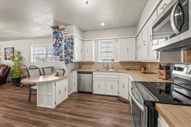 211 8th Street, Levelland, TX 79336