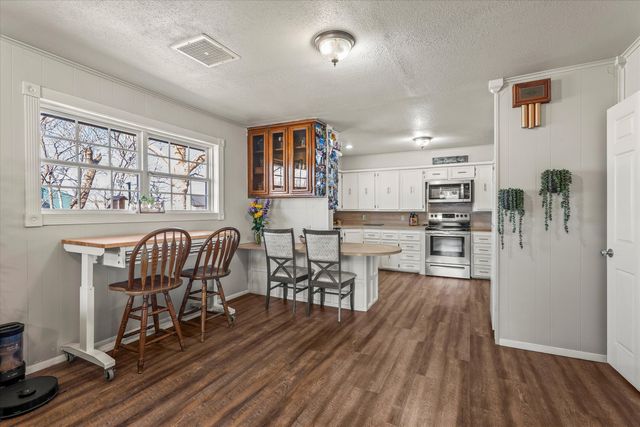 211 8th Street, Levelland, TX 79336