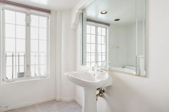 5331 Wavecrest Way, Oxnard, CA 93035