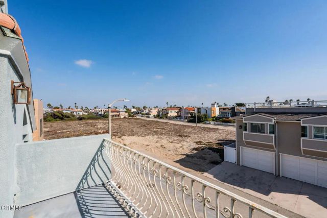 5331 Wavecrest Way, Oxnard, CA 93035