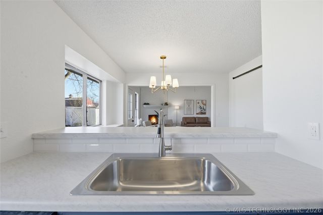 303 N Joanna Street, Catoosa, OK 74015