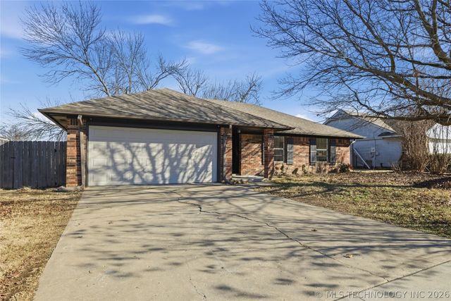 303 N Joanna Street, Catoosa, OK 74015
