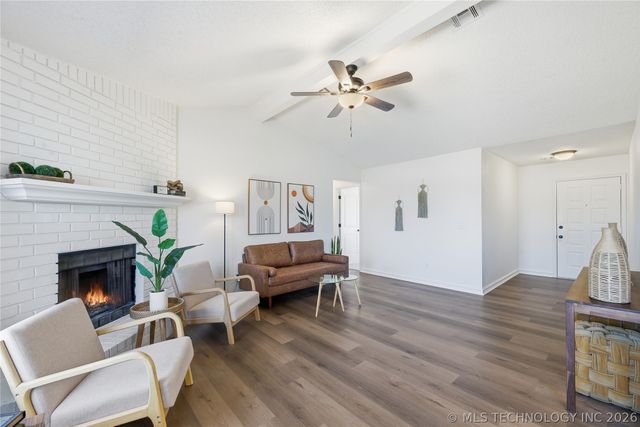 303 N Joanna Street, Catoosa, OK 74015