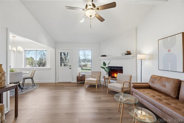 303 N Joanna Street, Catoosa, OK 74015