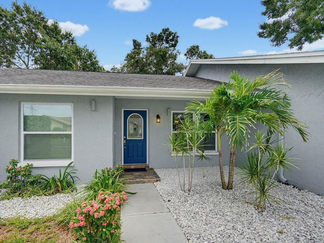 2988 PINEWOOD RUN, Palm Harbor, FL 34684