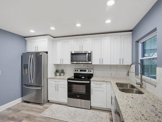 2988 PINEWOOD RUN, Palm Harbor, FL 34684