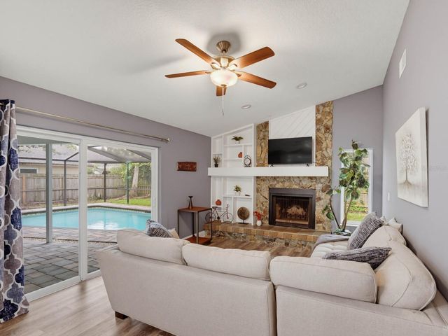 2988 PINEWOOD RUN, Palm Harbor, FL 34684