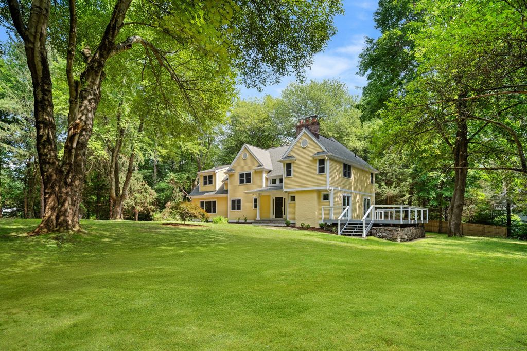 913 Ridgefield Road, Wilton, CT 06897
