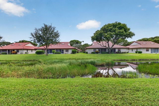 6427 Pointe Pleasant Circle, Delray Beach, FL 33484