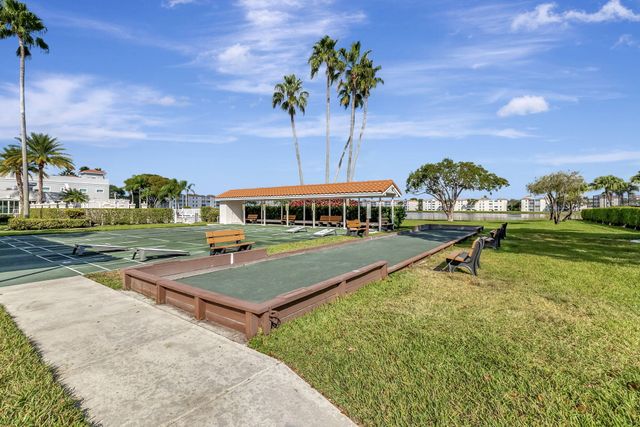 6427 Pointe Pleasant Circle, Delray Beach, FL 33484