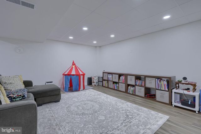 221 SAWGRASS DR, Millersville, PA 17551