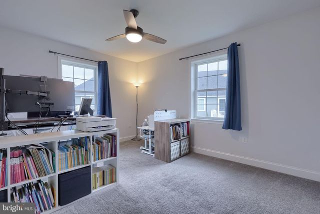 221 SAWGRASS DR, Millersville, PA 17551