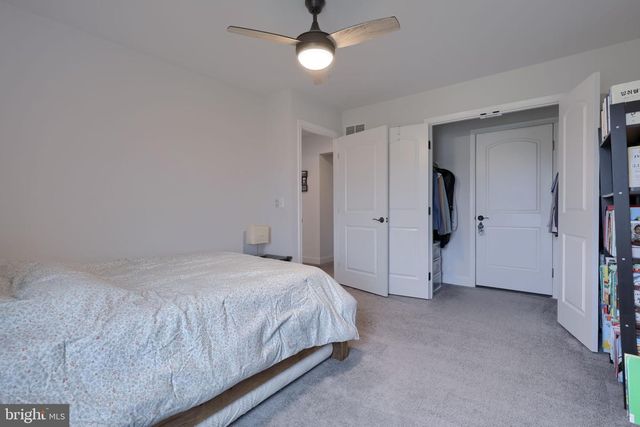 221 SAWGRASS DR, Millersville, PA 17551