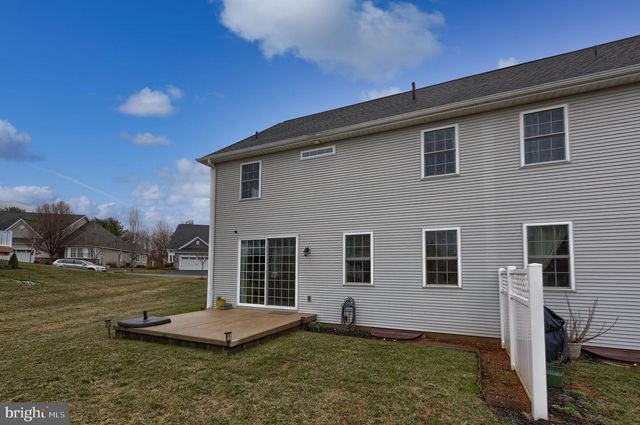 221 SAWGRASS DR, Millersville, PA 17551