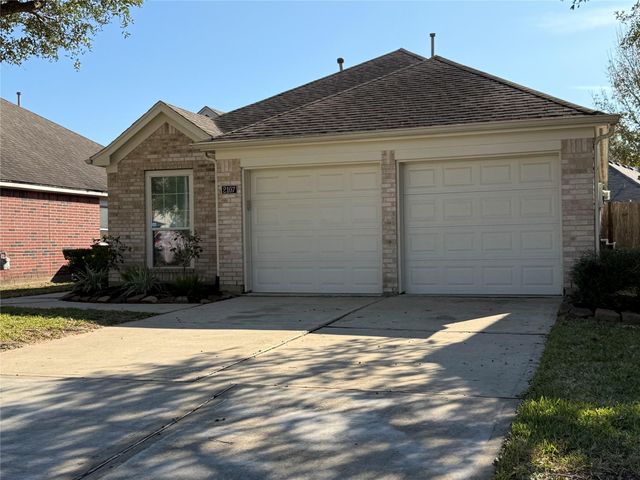 2107 Castle Gardens Lane, Katy, TX 77449