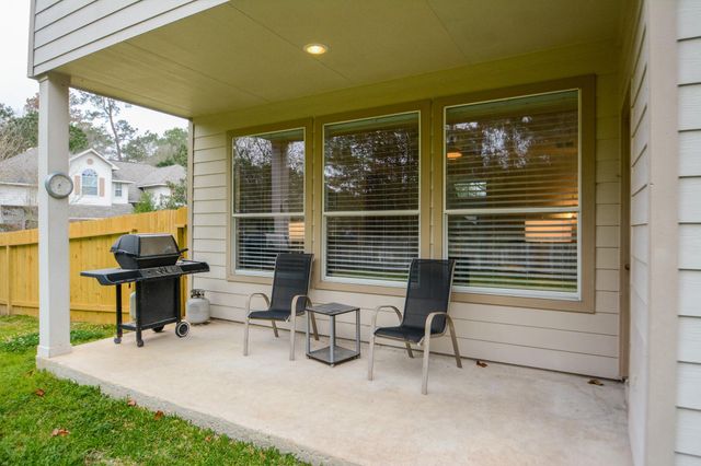 2 Stone Arrow Place, The Woodlands, TX 77382