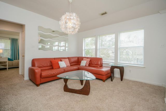 2 Stone Arrow Place, The Woodlands, TX 77382