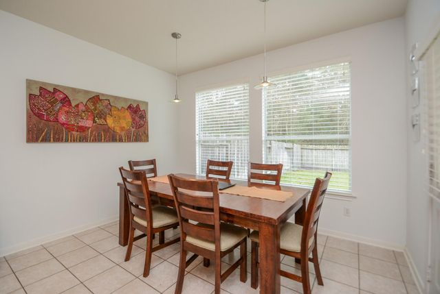 2 Stone Arrow Place, The Woodlands, TX 77382