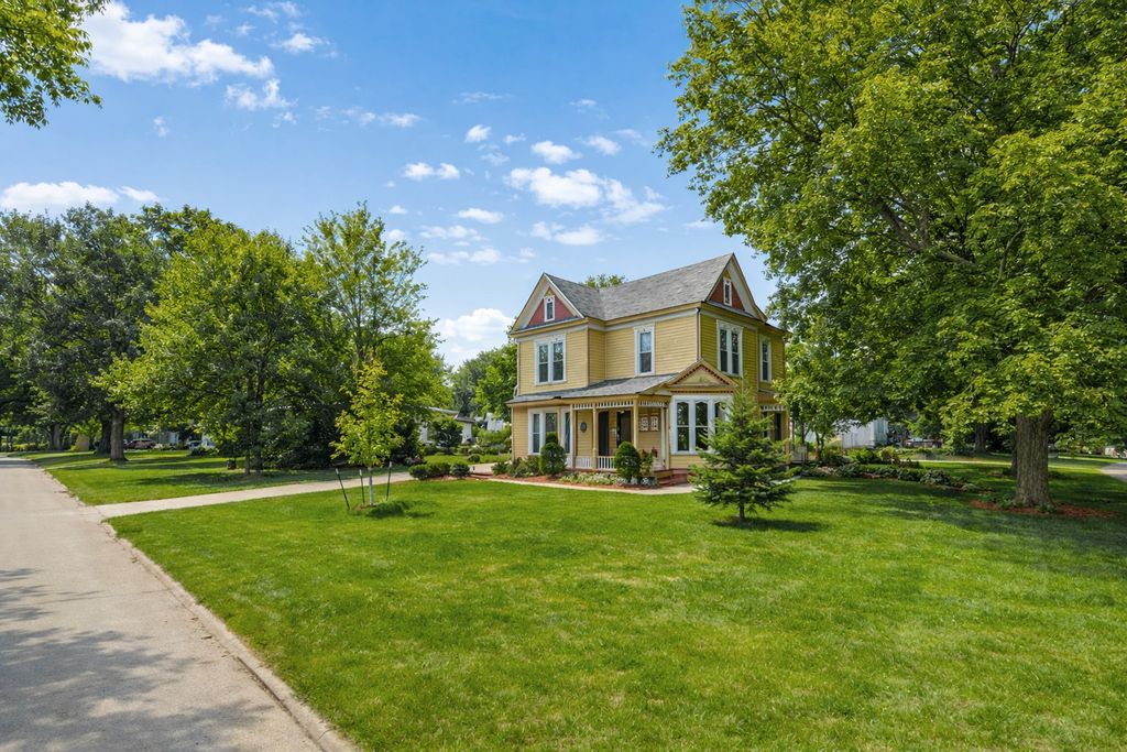 1103 26th Street, Marion, IA 52302