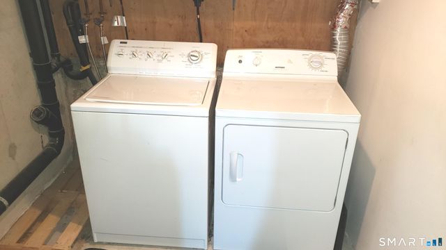 97 Country Hill Road 97, Naugatuck, CT 06770