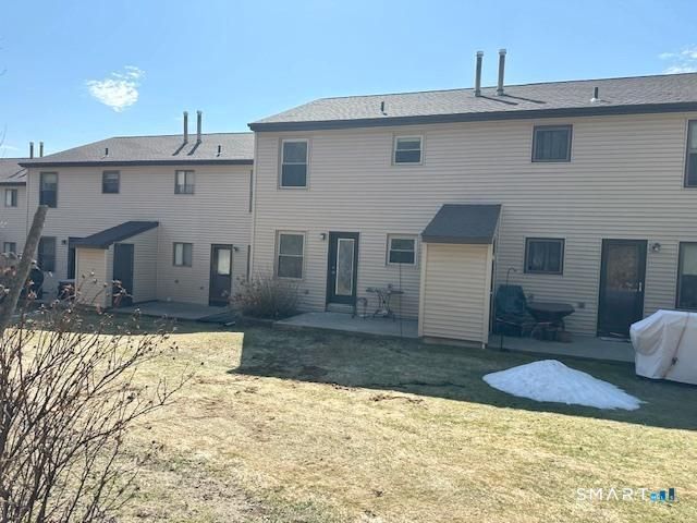 97 Country Hill Road 97, Naugatuck, CT 06770