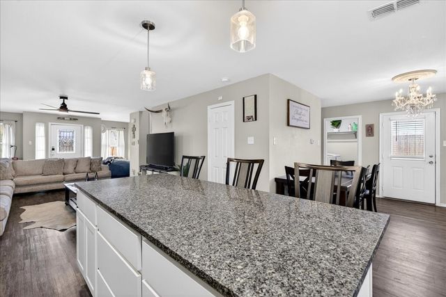 105 Brooks Street, Terrell, TX 75160