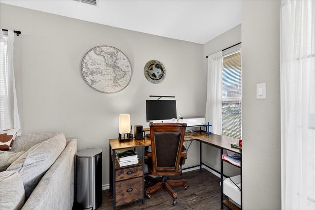 105 Brooks Street, Terrell, TX 75160