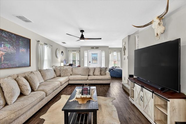 105 Brooks Street, Terrell, TX 75160