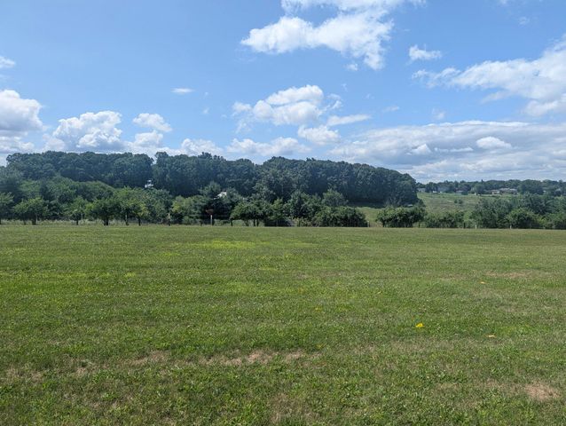 438 FOREST LN, Shoemakersville, PA 19555