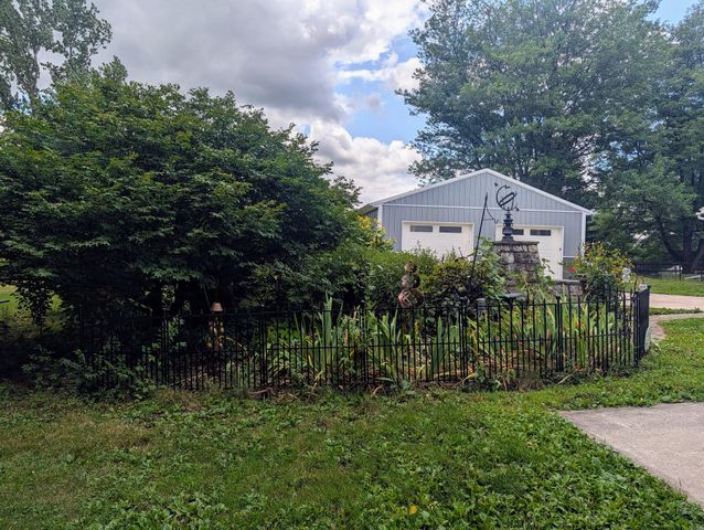 438 FOREST LN, Shoemakersville, PA 19555