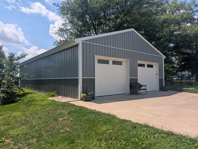 438 FOREST LN, Shoemakersville, PA 19555