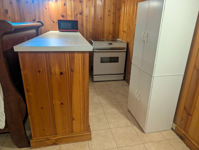 438 FOREST LN, Shoemakersville, PA 19555