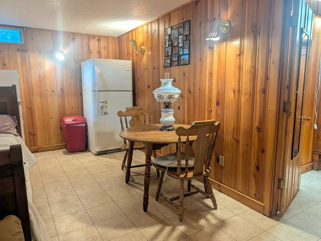 438 FOREST LN, Shoemakersville, PA 19555