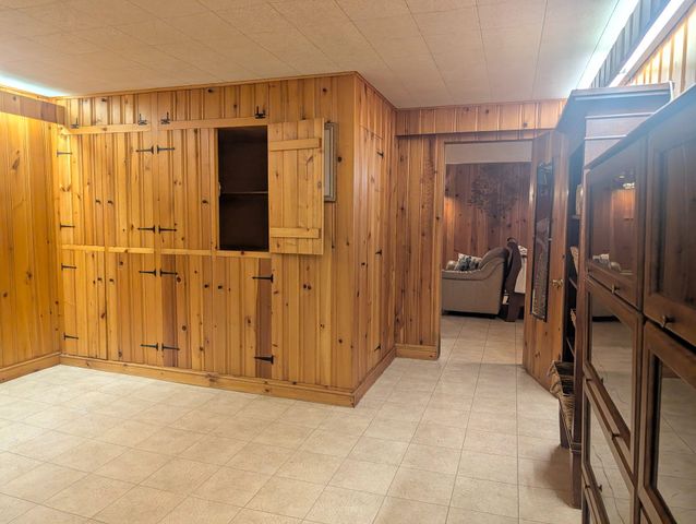 438 FOREST LN, Shoemakersville, PA 19555