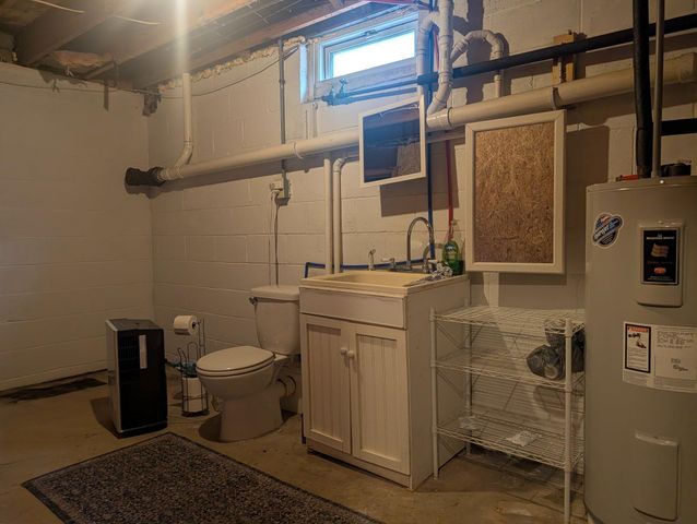 438 FOREST LN, Shoemakersville, PA 19555
