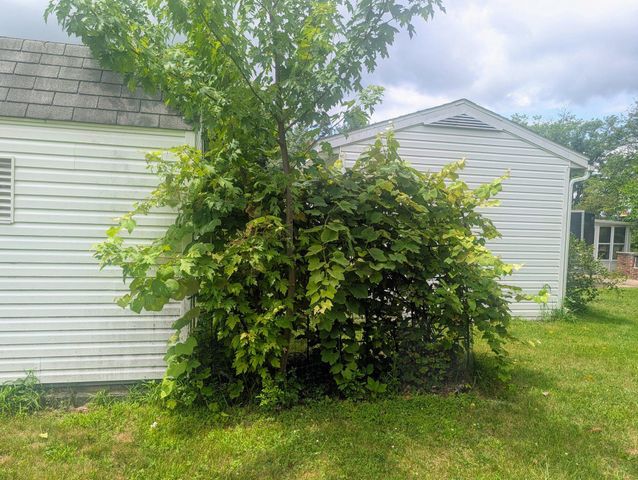 438 FOREST LN, Shoemakersville, PA 19555