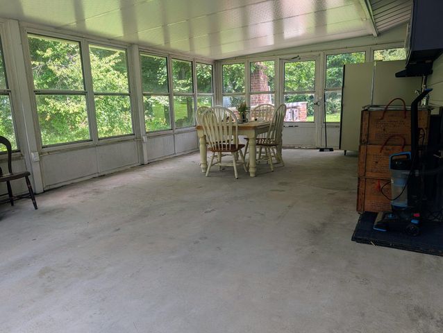 438 FOREST LN, Shoemakersville, PA 19555