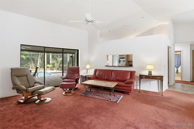 22 Mastic Court W, Homosassa, FL 34446