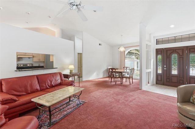 22 Mastic Court W, Homosassa, FL 34446