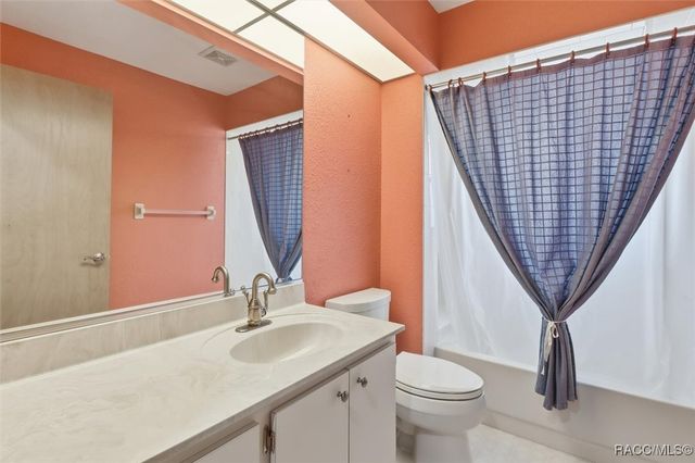 22 Mastic Court W, Homosassa, FL 34446