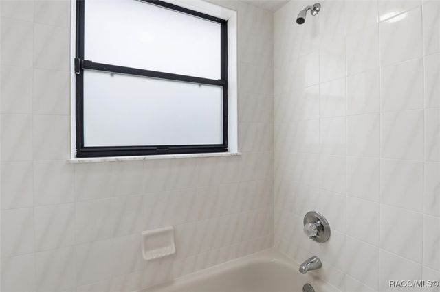 22 Mastic Court W, Homosassa, FL 34446