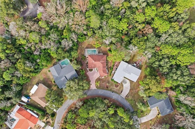 22 Mastic Court W, Homosassa, FL 34446